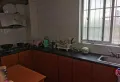 2楼.房子窗户都朝阳的，光线好.交通便利，送家具，领包入住2