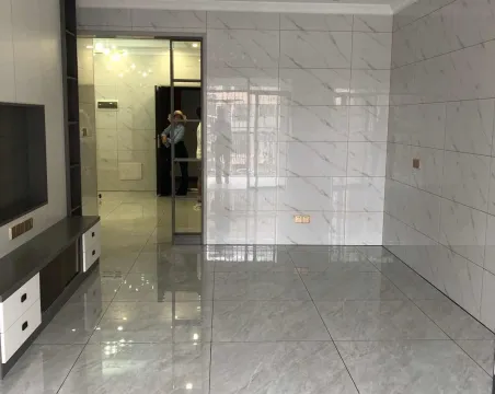 凯旋广场桃源3室2厅2卫精装