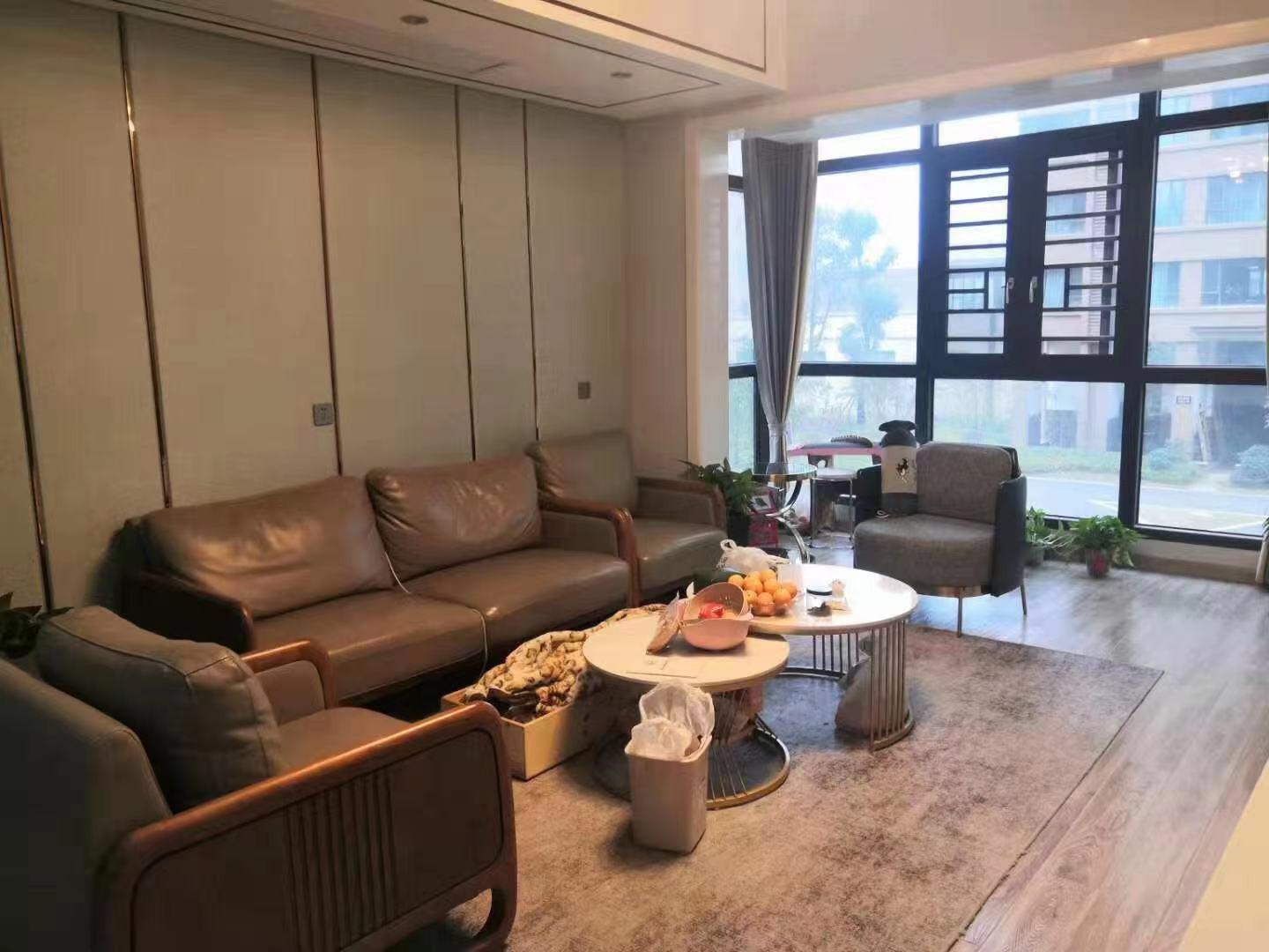 翡翠年华客厅挑高 复式楼出售 豪装70w-翡翠年华二手房价
