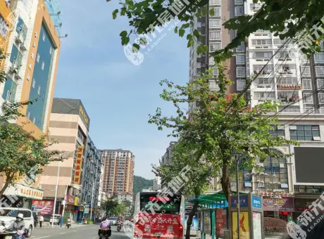 壹号公馆-金城江区金城江广西壮族自治区河池市金城江区金城江街道文苑路86号文化广场