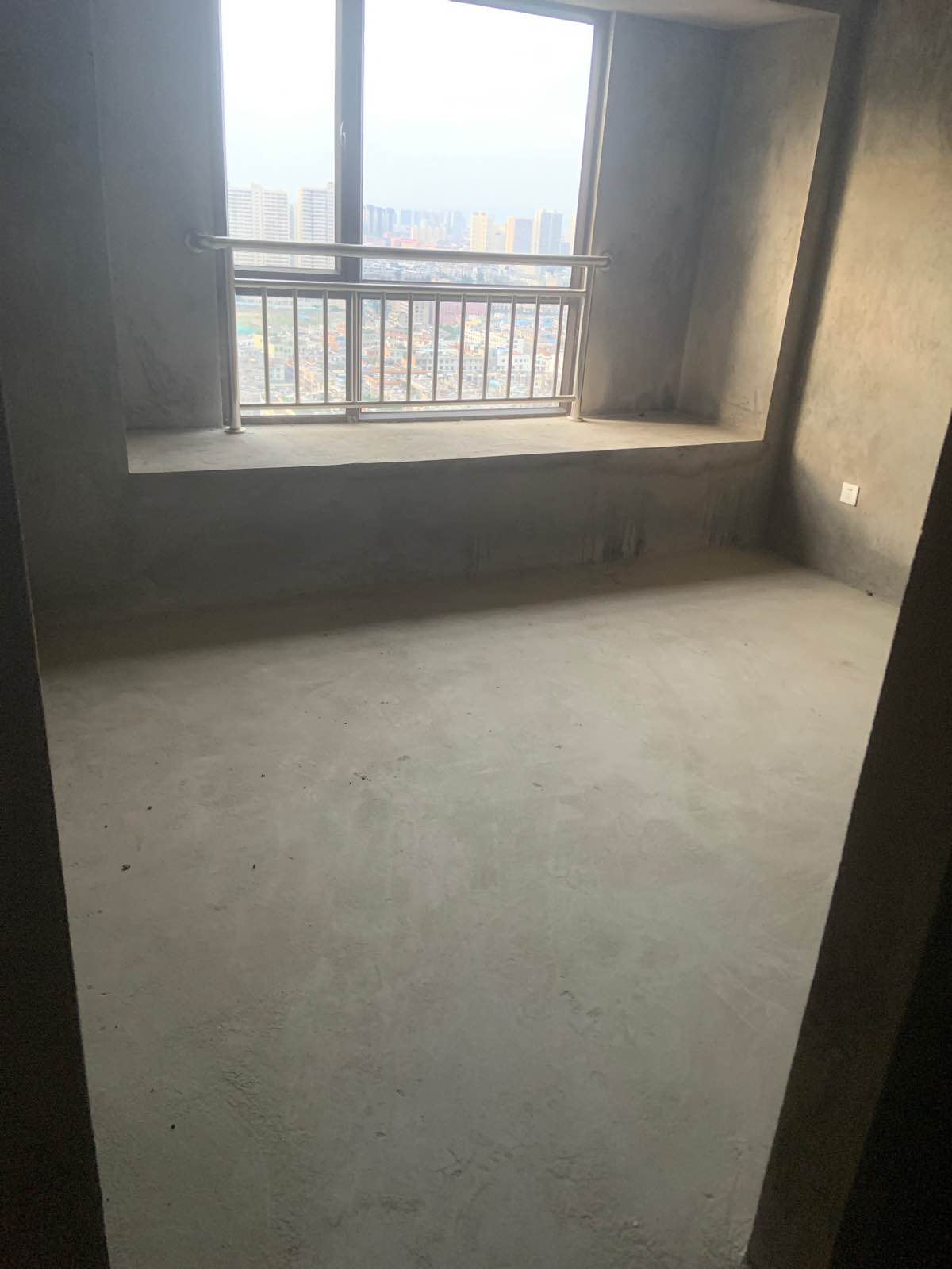麒麟区南片区毛坯3室2厅2卫二手房出售9