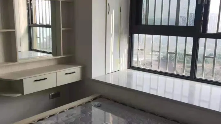金府苑，精装两房一厅一卫，