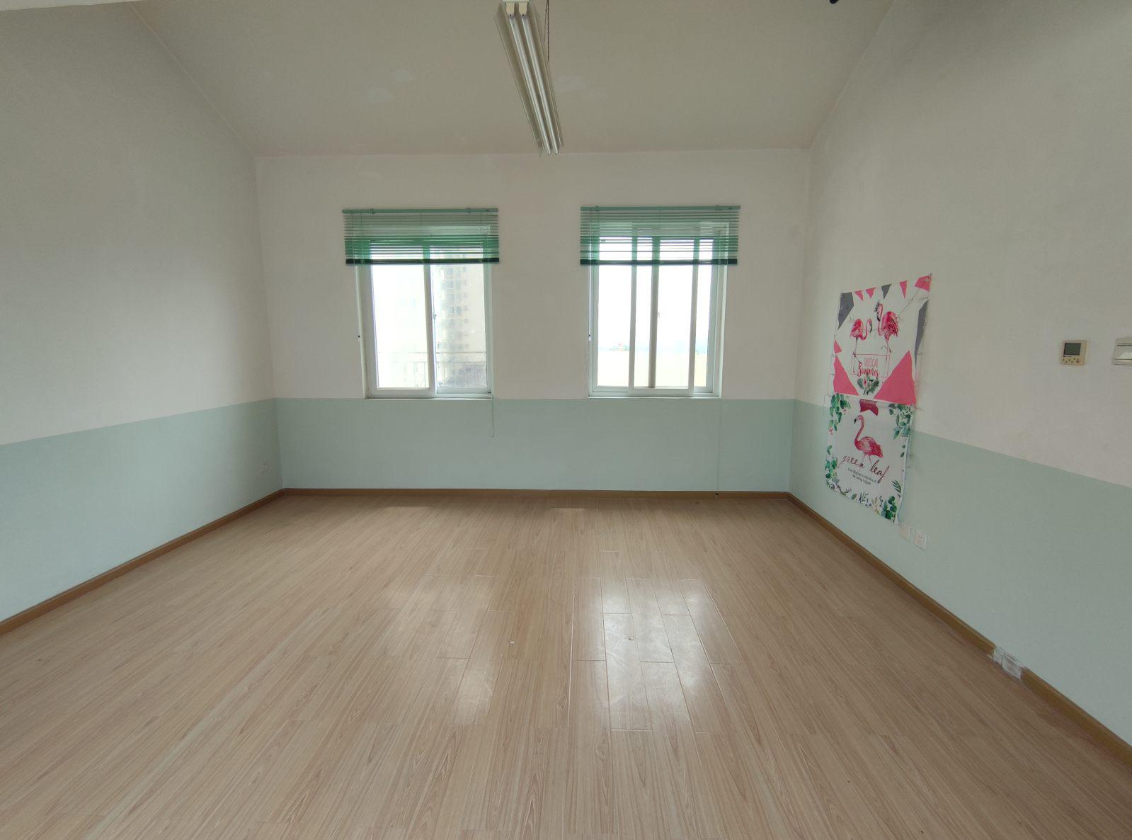 中青滨江半岛,城南江边中青滨江半岛复式带露台产证满二可按揭4