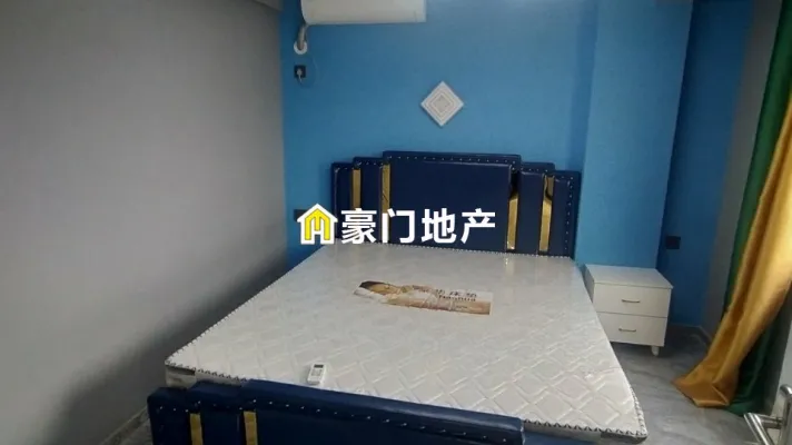 市中心厅室分离单身公寓