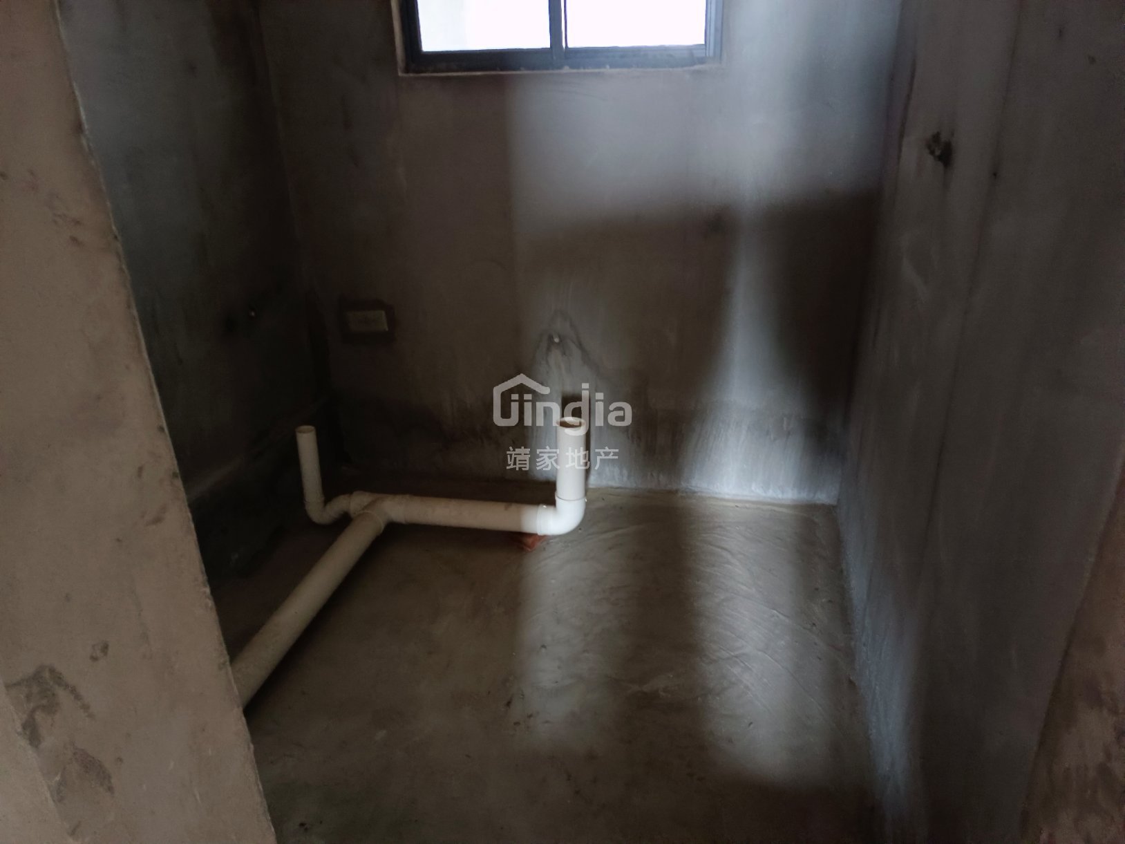 麒麟区北片区毛坯3室2厅2卫二手房出售5