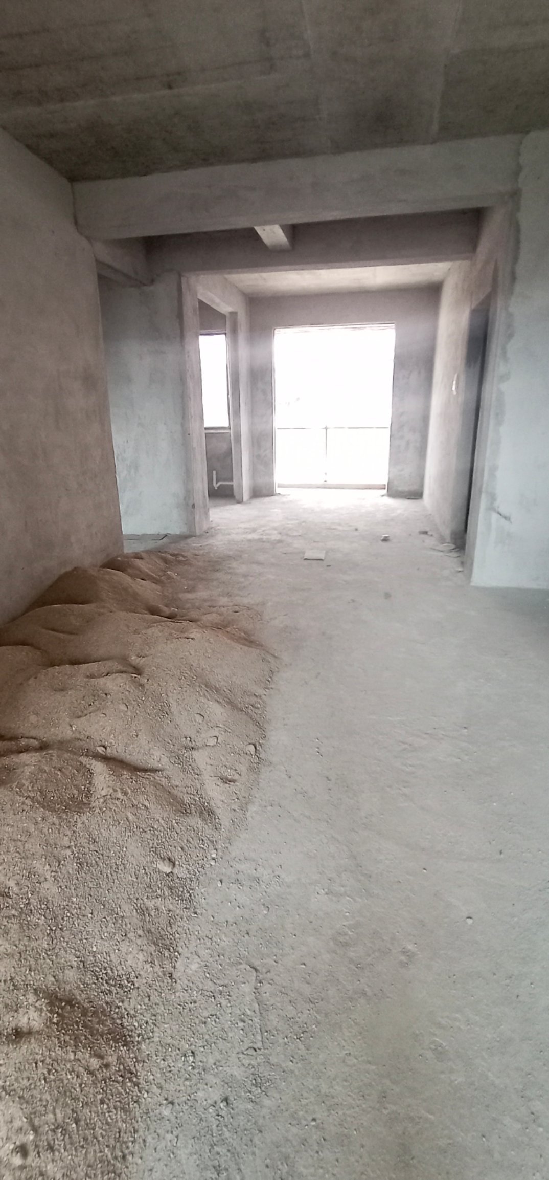 江南丽景,江南丽景朝公园位置好，大户型复式楼已满两年1