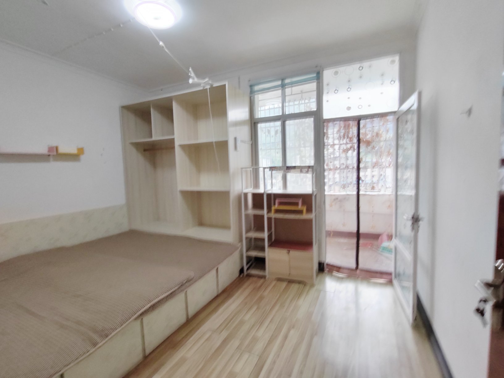 州政府大院,舞阳坝州政府大院 出让土地 免费停车无物业费 三室两厅8