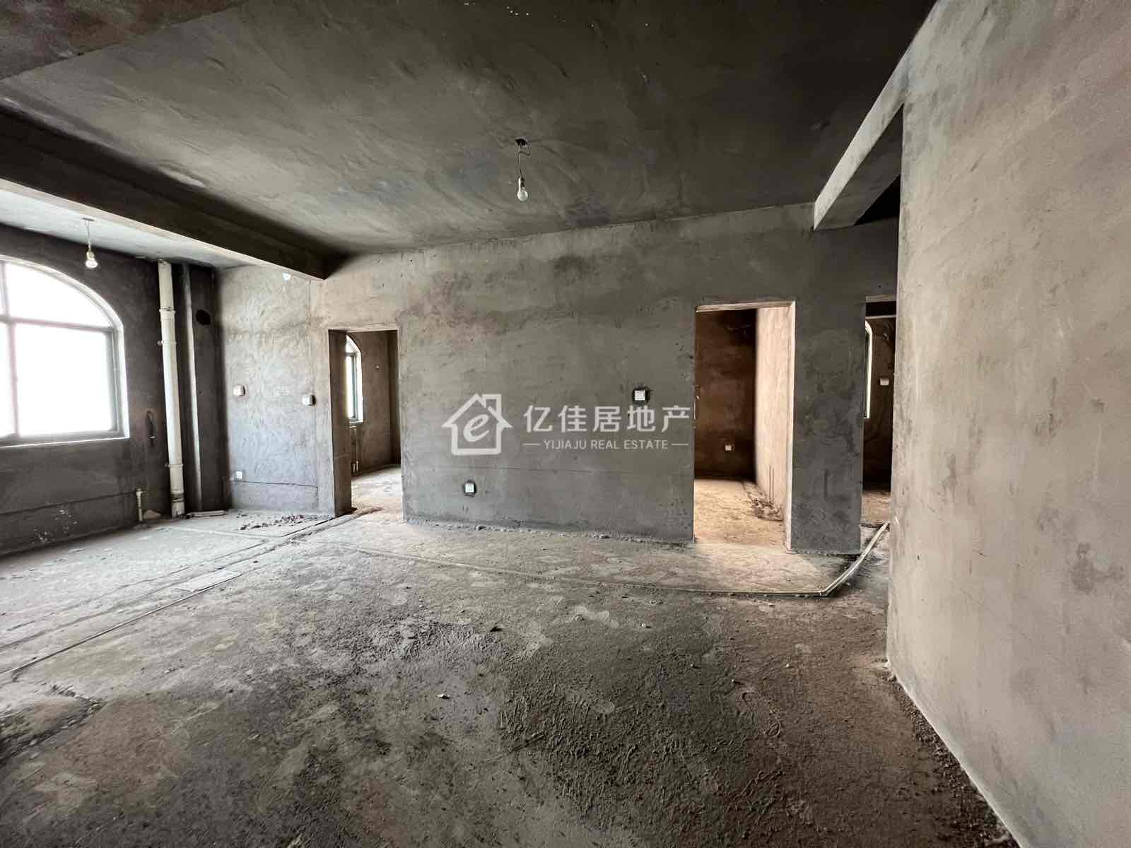 维也纳新城1期,维也纳精品洋房，162.82平，采光视野好3
