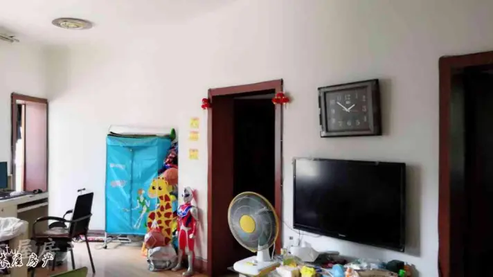 难得一见的精装小户型,总价低,朝向好