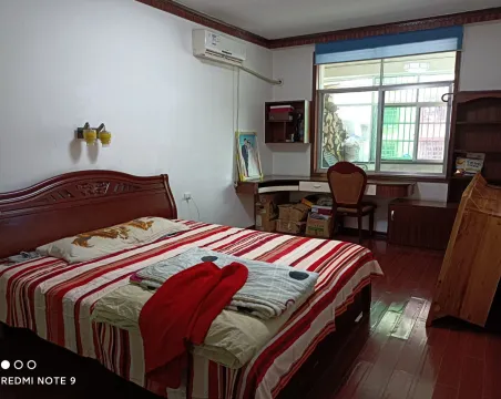 中湘小苑4室2厅3卫朝南北普通