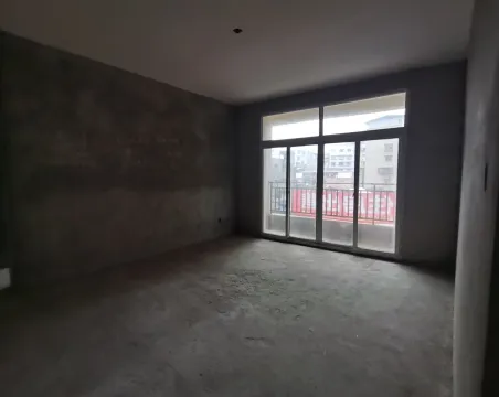 德胜小区3室2厅2卫朝东毛坯