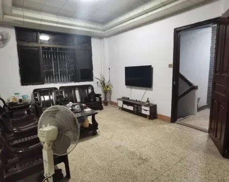 石炮台3室2厅1卫朝南北普通