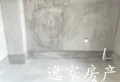 这房子带一个车位，面积比较大7