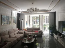 楚雄市|福泽苑4室2厅2卫出售