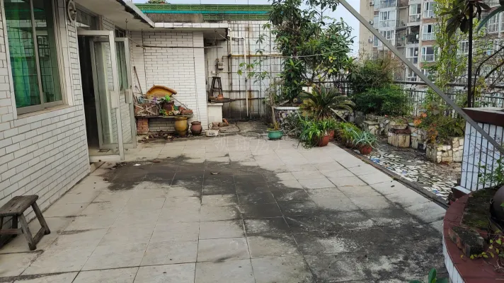 十三小、东兴初中旁、套四双卫带花园