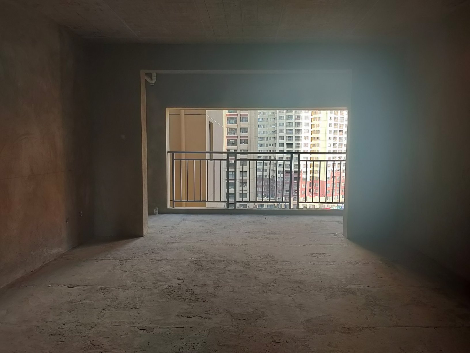 麒麟区南片区毛坯3室2厅2卫二手房出售1