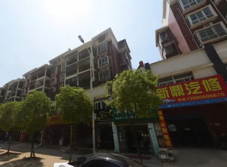 梁山头社区-江夏区流芳湖北省武汉市江夏区水晶郦都对面