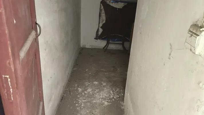 中心地段，出行方便，清水，步梯好楼层