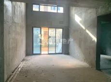 海陵区|碧桂园凤城府5室2厅2卫出售
