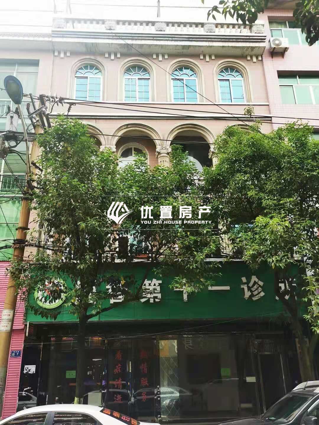 清镇市云岭普通3室2厅2卫二手房出售1