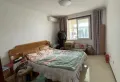 精装4室  送车位储藏室 证过二，看房方便7