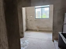 楚雄市|世纪花园复兴苑5室2厅3卫出售