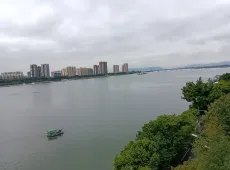 清城区|沿江路3室2厅2卫出租