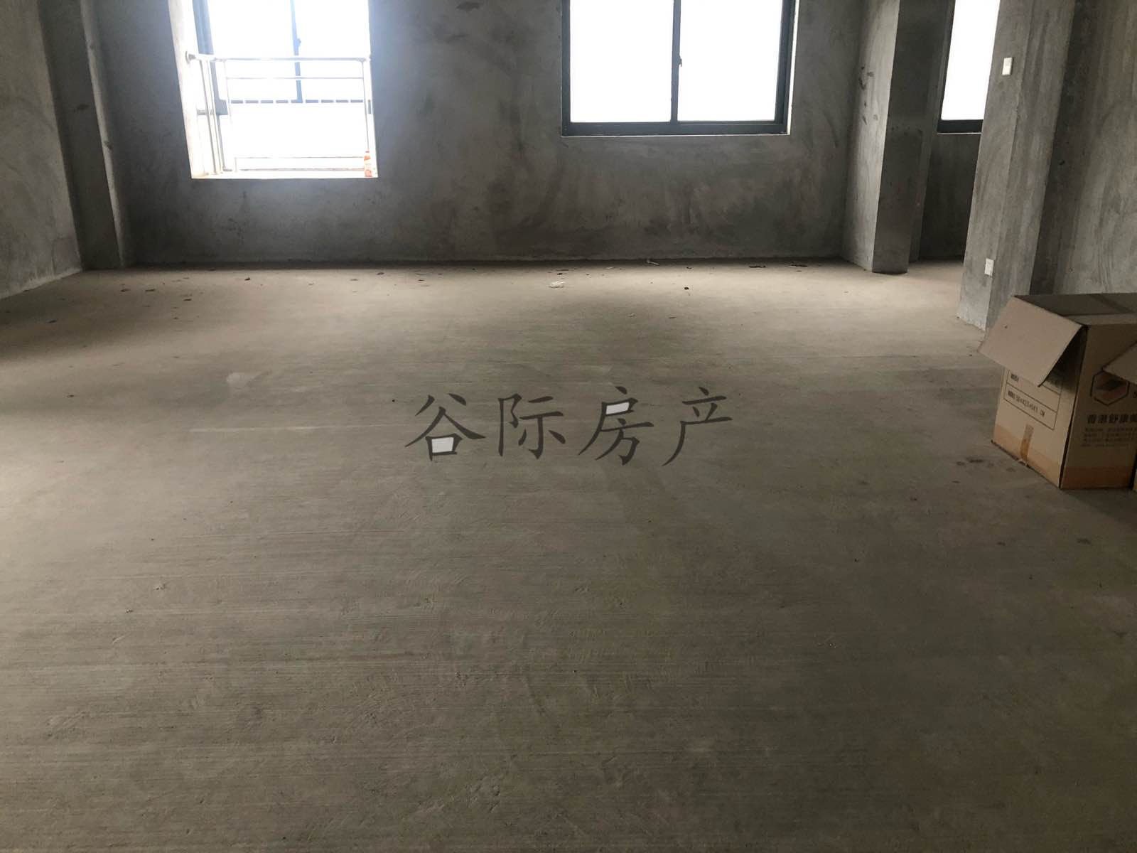 三门县心湖社区毛坯4室2厅2卫二手房出售3