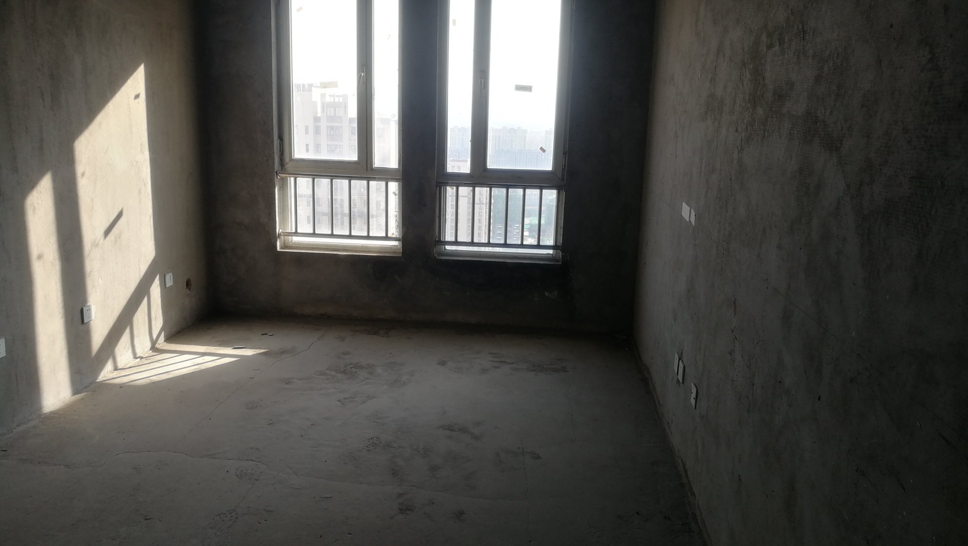 龙城国际南区,龙城国际南区顶楼复式10