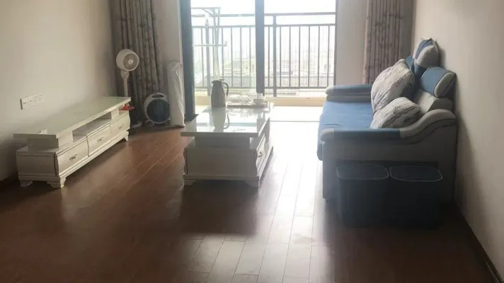 岳麓欧城四期，家电全送。可拎包入住两房
