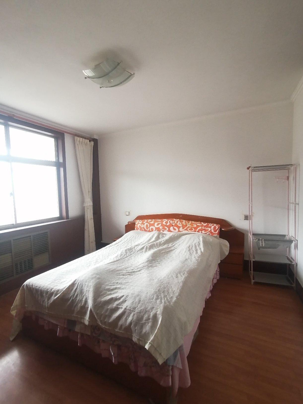 交通局第一家属院,储藏室，证过5，全款过户3