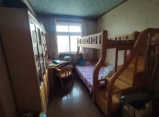 城区|环卫新村4室2厅2卫出售