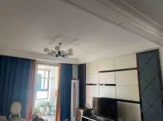 连云区|绿地璀璨天城2室2厅1卫出售|买房租房佣金全返