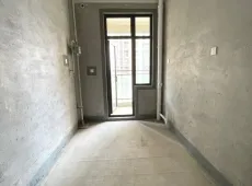 梁园区|建业公园里5室2厅2卫出售