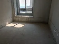连云区|绿地璀璨天城4室2厅2卫出售|买房租房佣金全返
