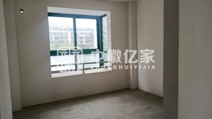 红旗千和花园3室2厅1卫好三房