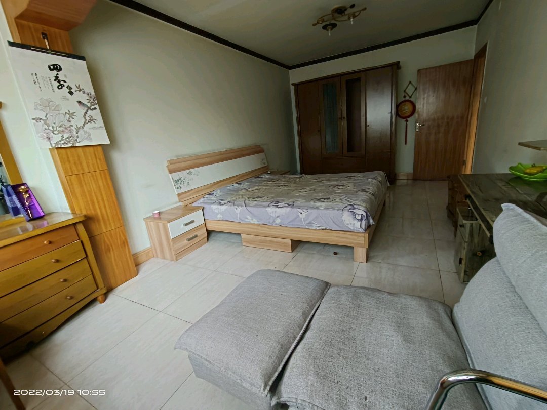 农行宿舍,华北农行宿舍三室住房出售。8