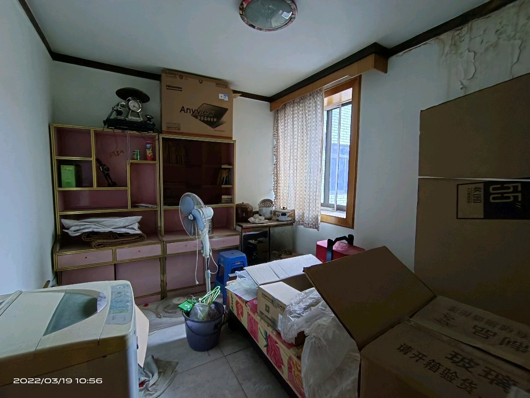 农行宿舍,华北农行宿舍三室住房出售。6