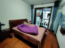 连云区|鑫港花园5室2厅2卫出售|买房租房佣金全返