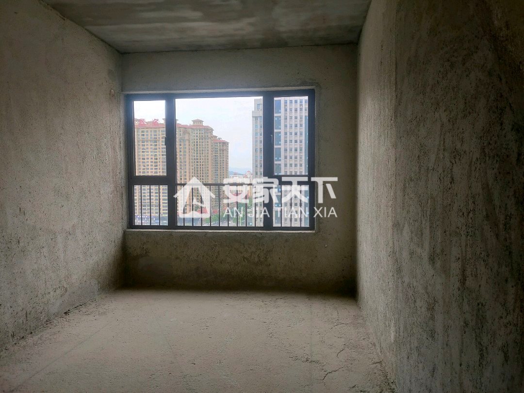 三祺城光中心,三祺城光3房2厅2卫128平米，毛坯房出售2