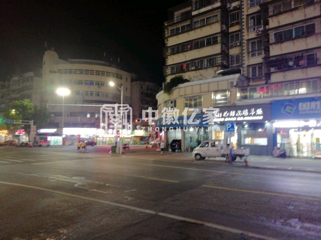 大桥装饰城小区,吾悦广场附近 人民路主干道纯一层两开间繁华商铺330万元3