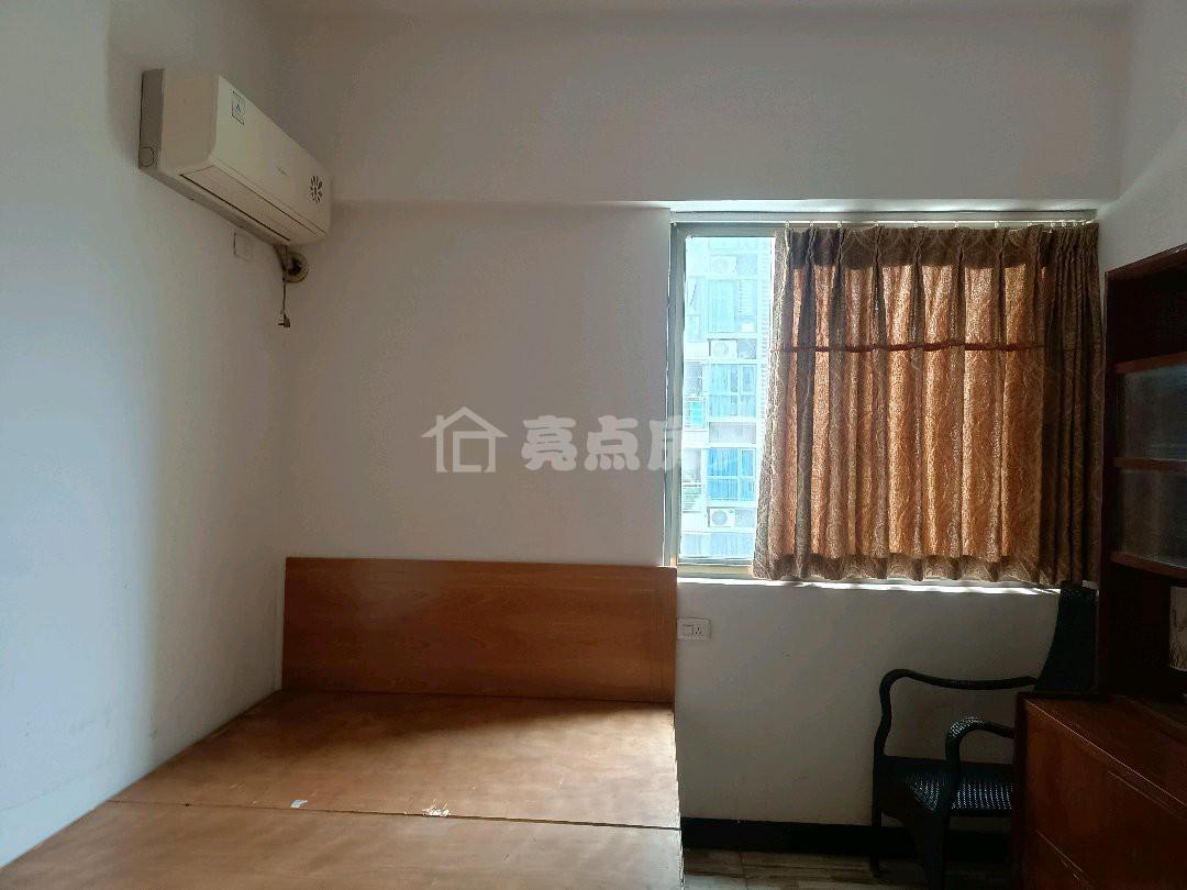 金江银座,金江银座江景三房，视野开阔，诚心出售，看房方便3
