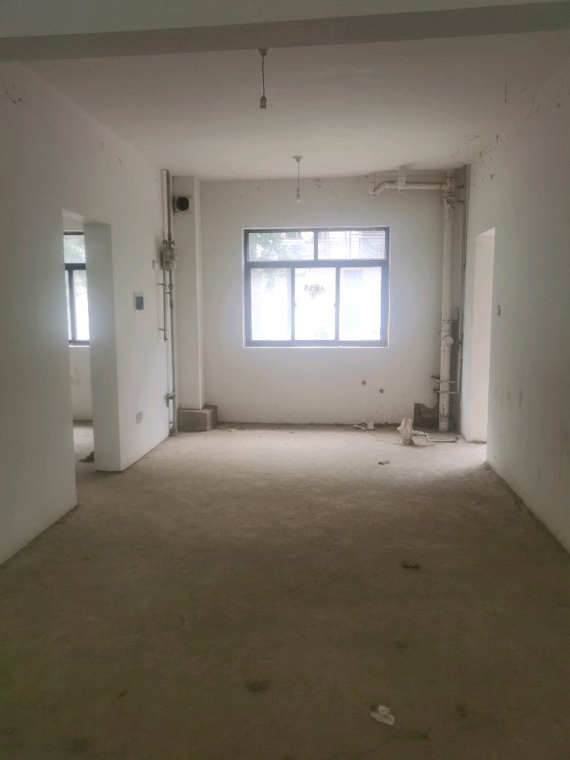 阳光闲庭,阳光闲庭公园试一楼带花园大平层，小区环境优美生活方便 位置好2