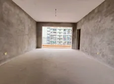 楚雄市|彝海印象4室2厅2卫出售