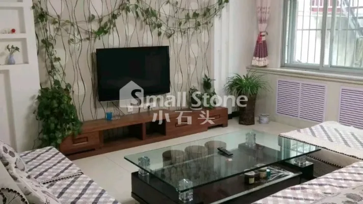 西沙航宇路独院 三个地基 出让土地 车可进院