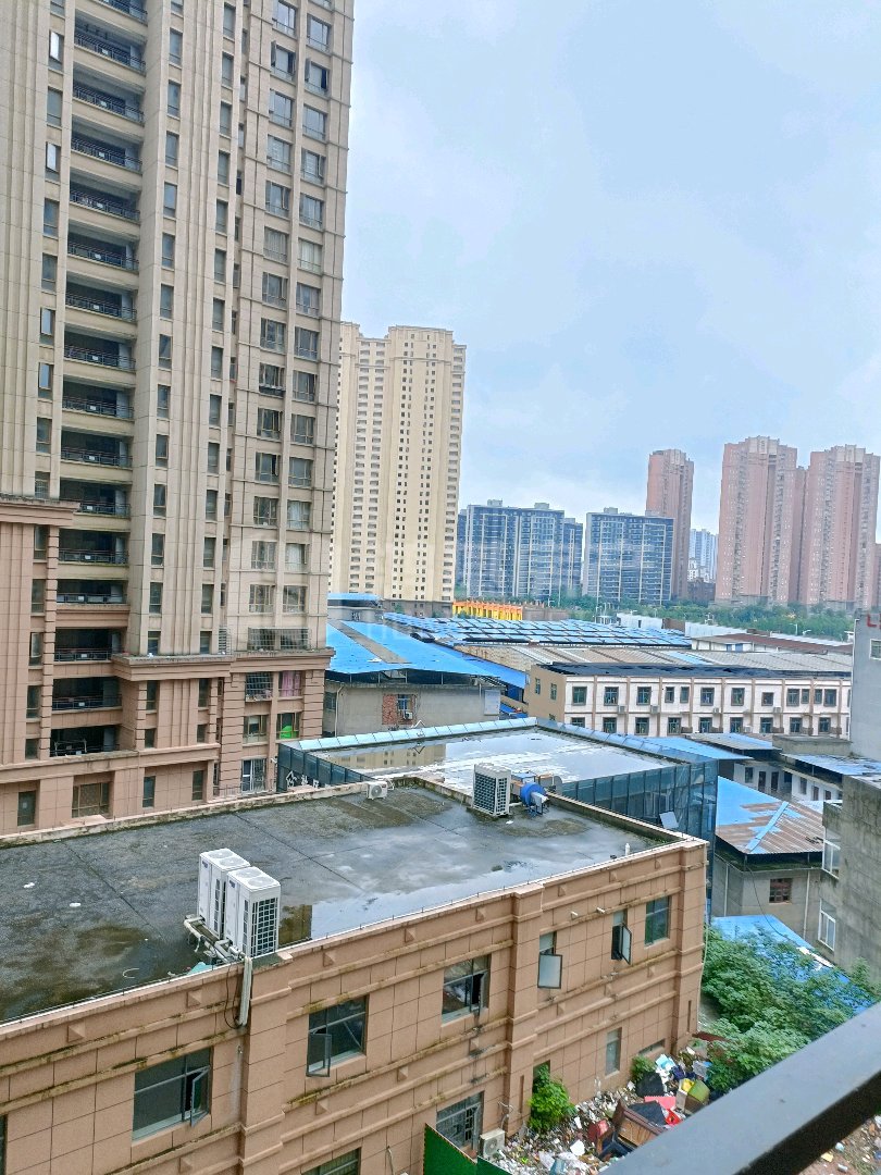 汇景新城新建中心,汇景新城新建中心花园式洋房毛坯，南师附中旁，有图有真像11