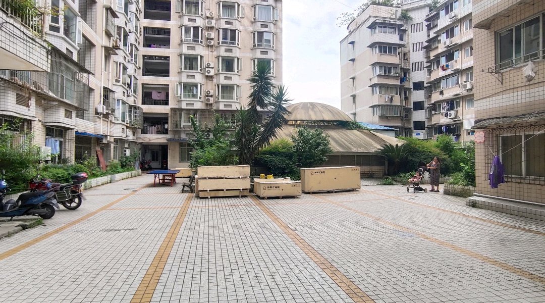 盈佳大厦,电梯大两室，出路好，周边配套齐全13