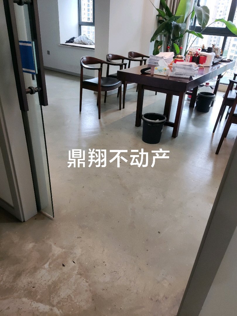 三门县心湖社区普通4室2厅2卫二手房出售4