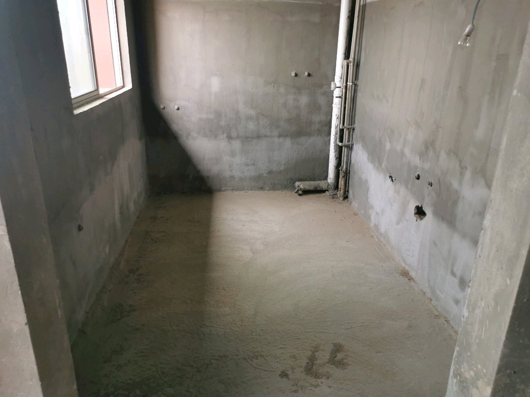 麒麟区西片区毛坯6室3厅4卫二手房出售4
