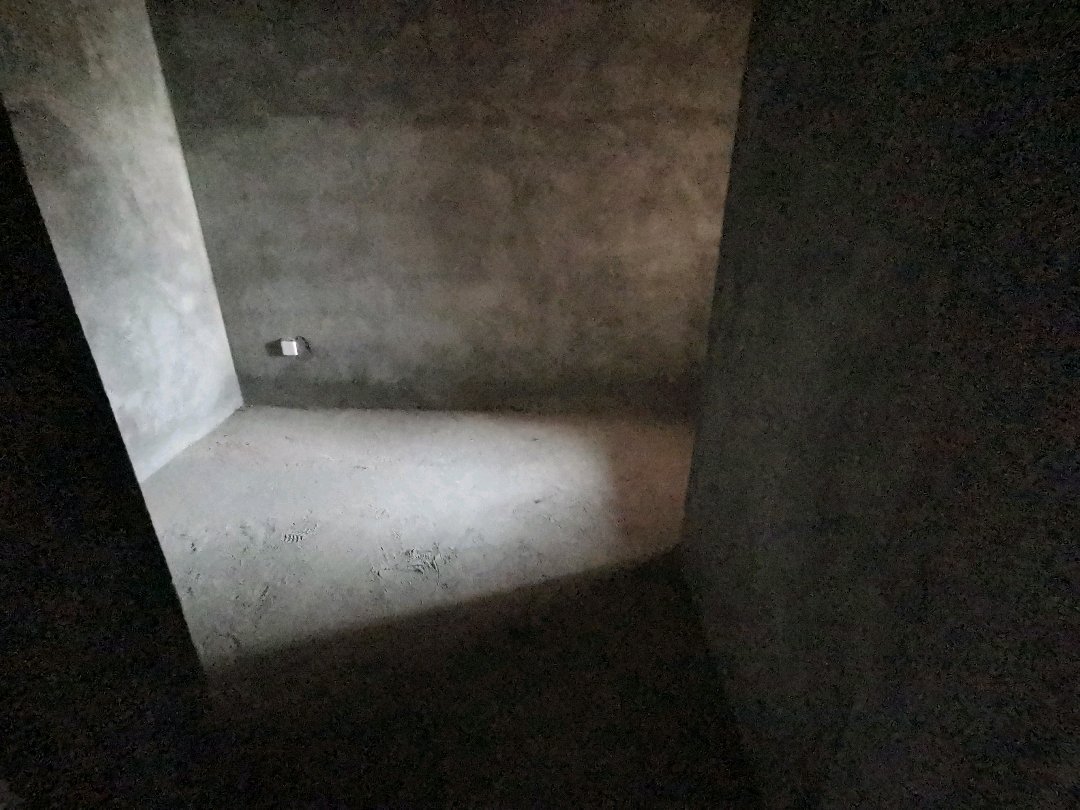 麒麟区西片区毛坯6室3厅4卫二手房出售9